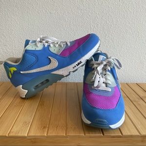 Nike x Undefeated Air Max 90